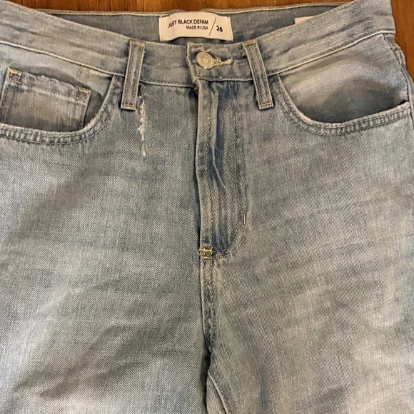 Just Black Women's Light Blue Ripped Straight Leg Jeans Size 26 - Picture 6 of 11